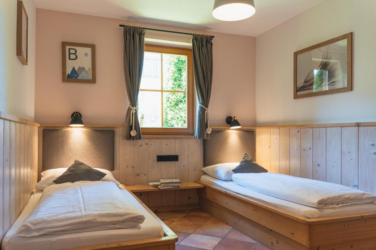 Dorfchalets & Apartments - Authentic Experience In Centre Of Kaprun Including Tauernspa And Summercard Εξωτερικό φωτογραφία