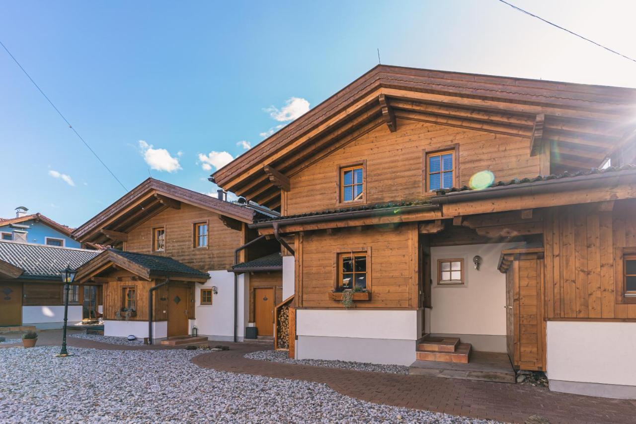 Dorfchalets & Apartments - Authentic Experience In Centre Of Kaprun Including Tauernspa And Summercard Εξωτερικό φωτογραφία