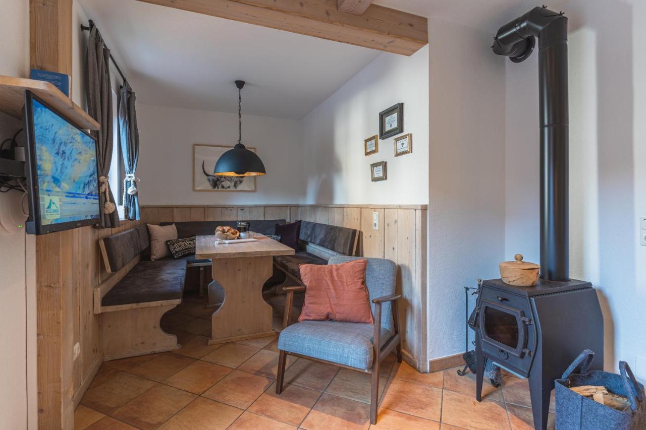 Dorfchalets & Apartments - Authentic Experience In Centre Of Kaprun Including Tauernspa And Summercard Εξωτερικό φωτογραφία