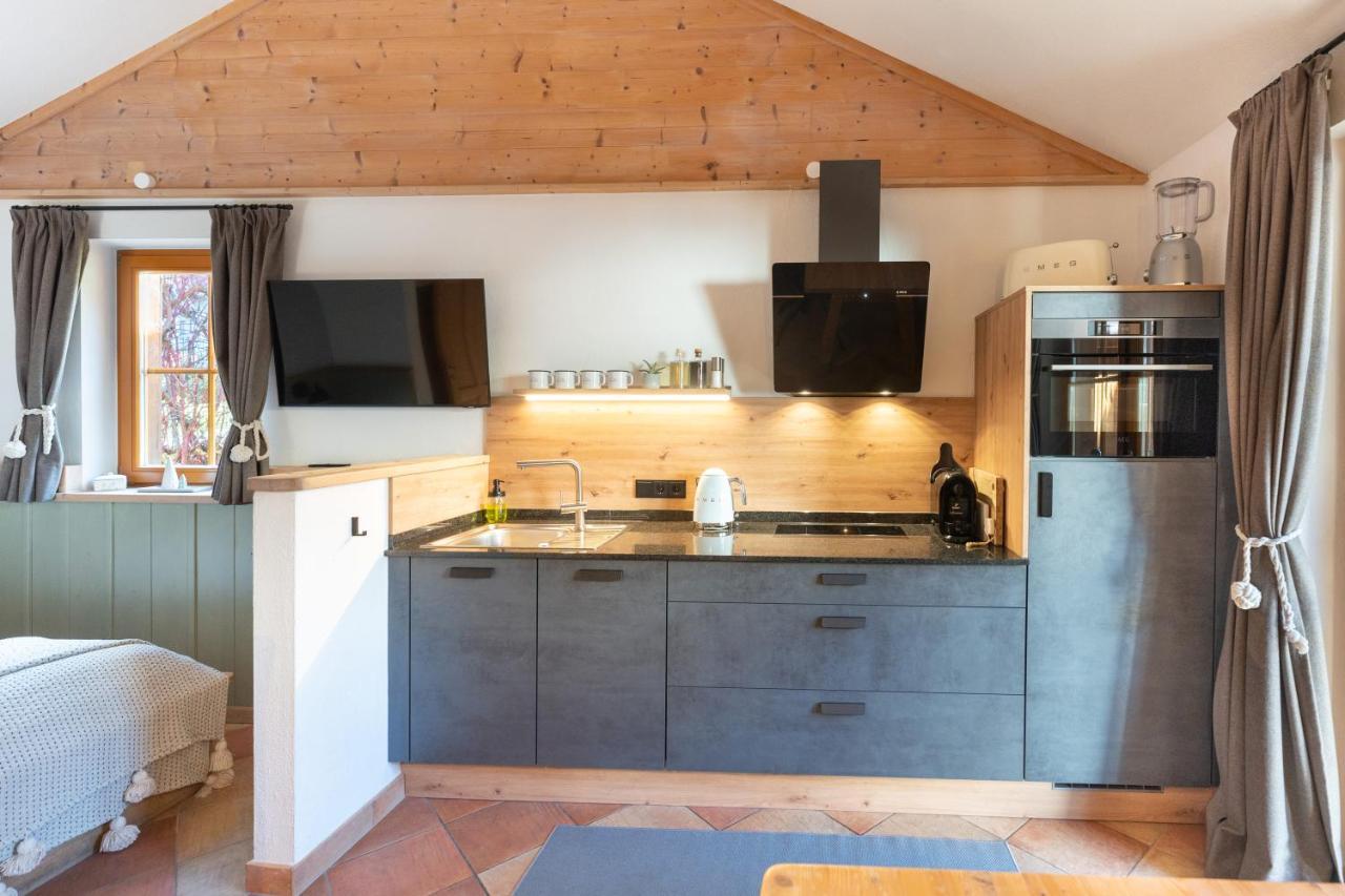 Dorfchalets & Apartments - Authentic Experience In Centre Of Kaprun Including Tauernspa And Summercard Εξωτερικό φωτογραφία