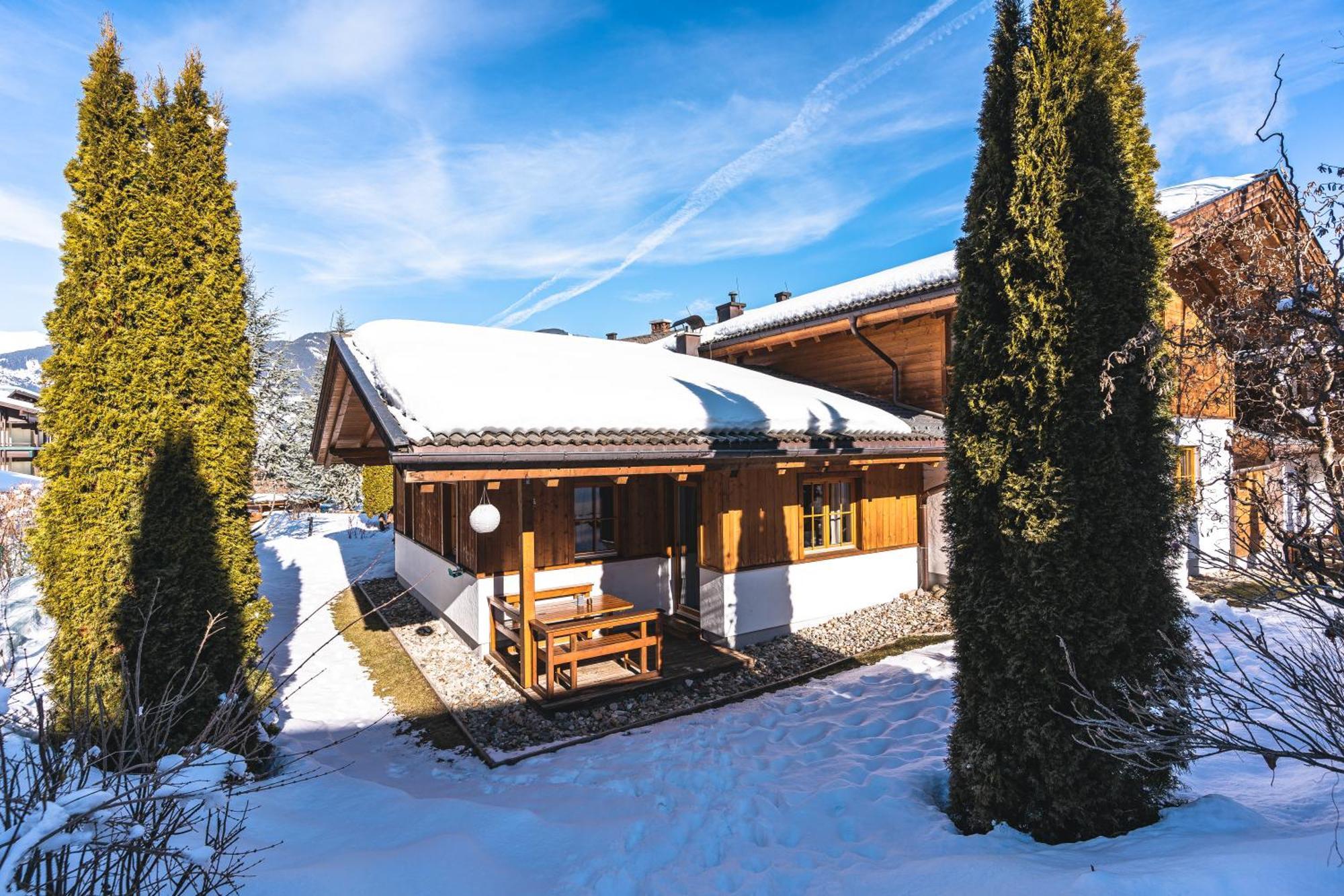 Dorfchalets & Apartments - Authentic Experience In Centre Of Kaprun Including Tauernspa And Summercard Εξωτερικό φωτογραφία