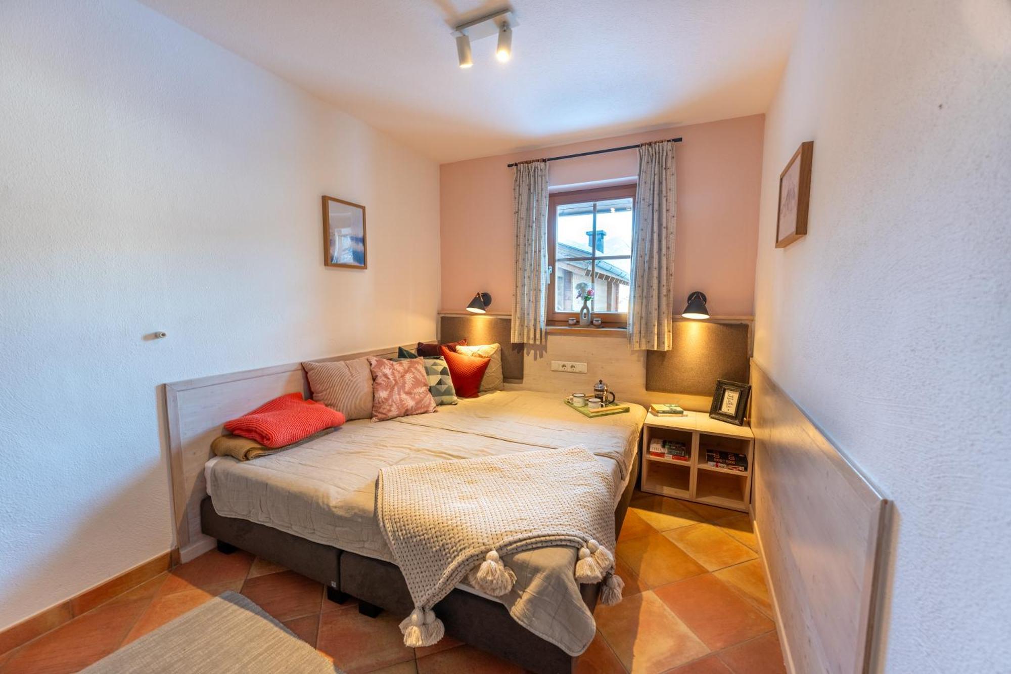 Dorfchalets & Apartments - Authentic Experience In Centre Of Kaprun Including Tauernspa And Summercard Εξωτερικό φωτογραφία